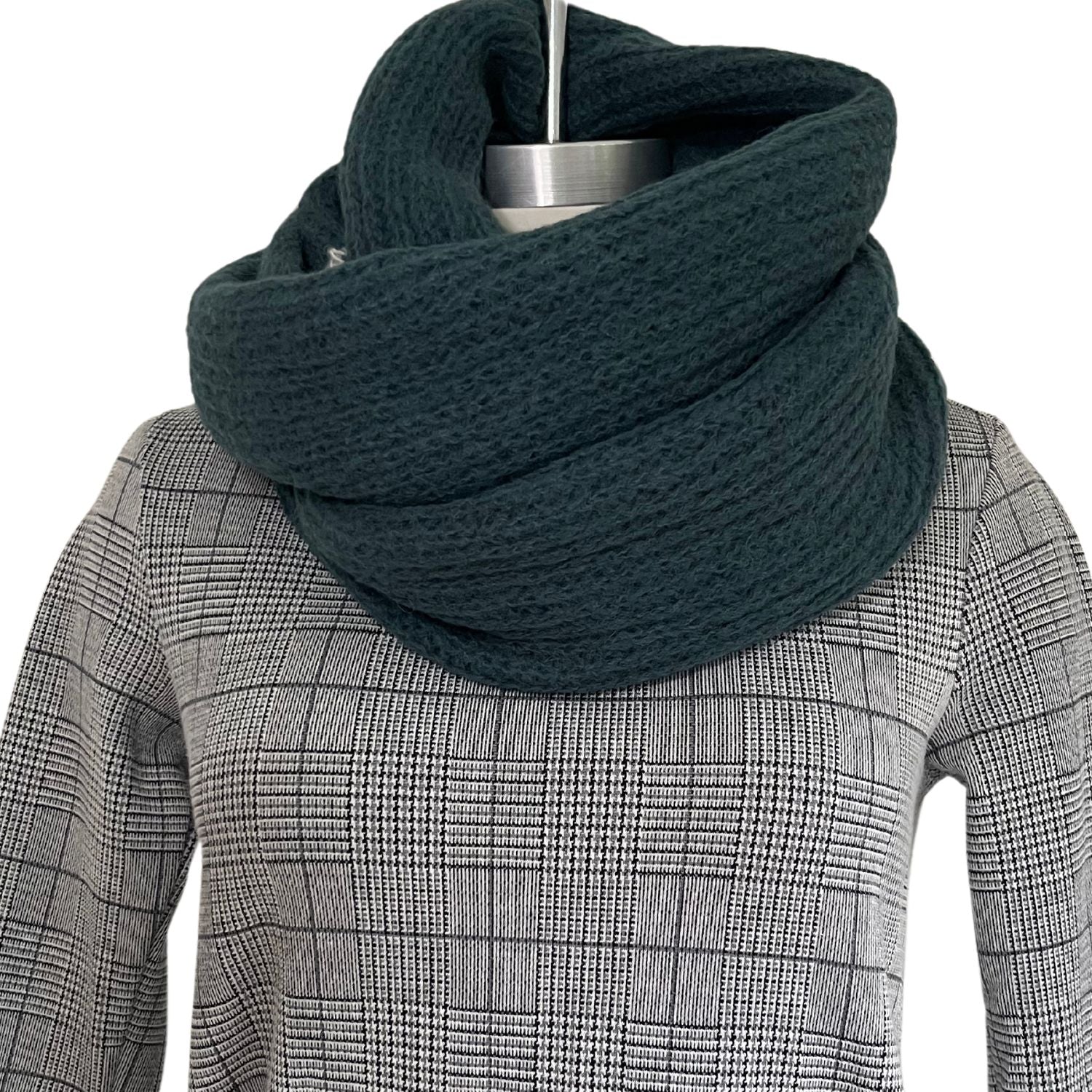 the-official-website-of-myrtle-green-soft-handmade-alpaca-scarf-supply_3.jpg